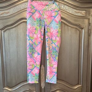 Lilly Pulitzer Vibrant Floral Patterned pants